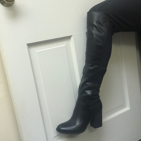 Black tall boots- never been worn - Picture 5 of 6